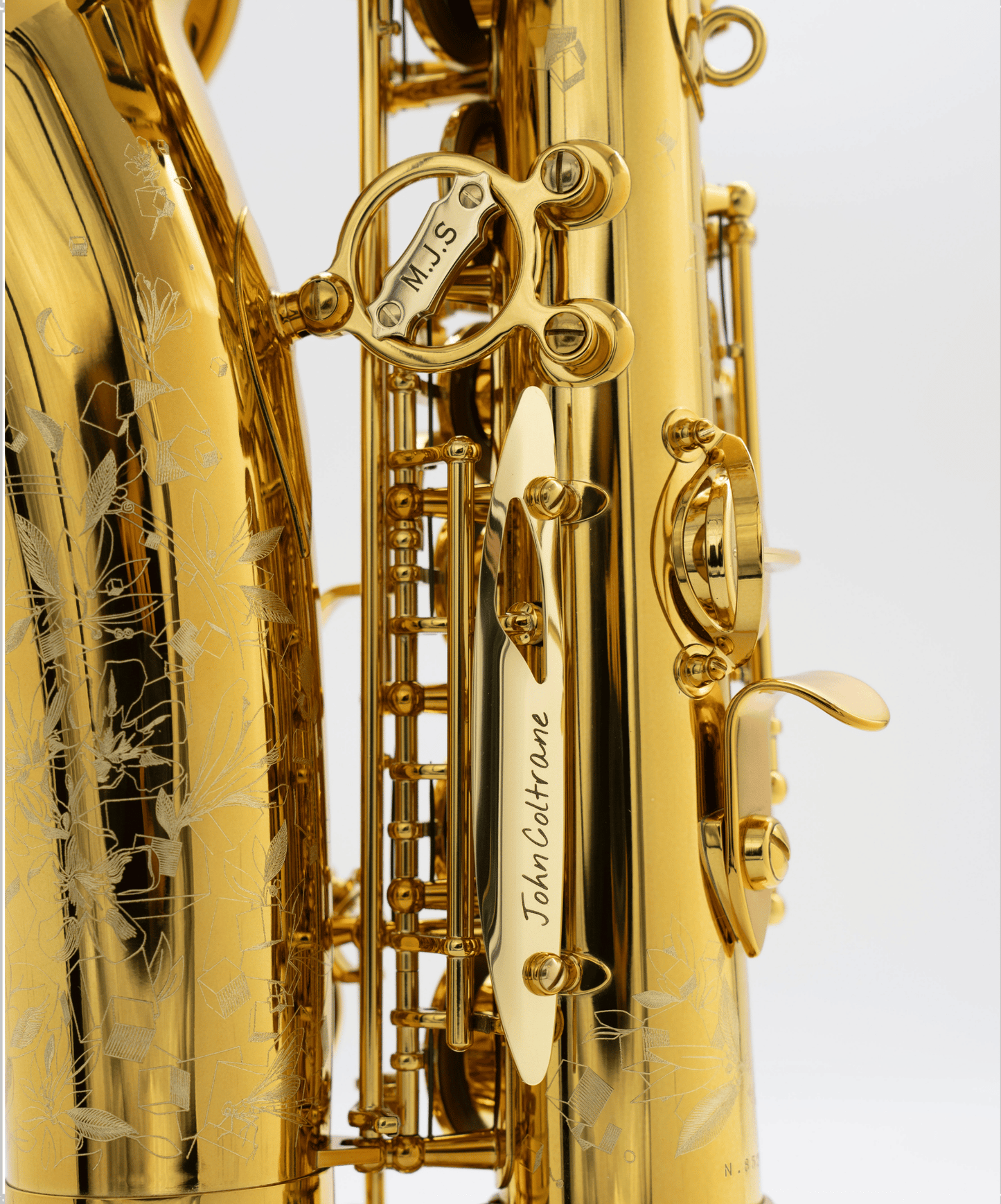 Customization of your saxophone plate