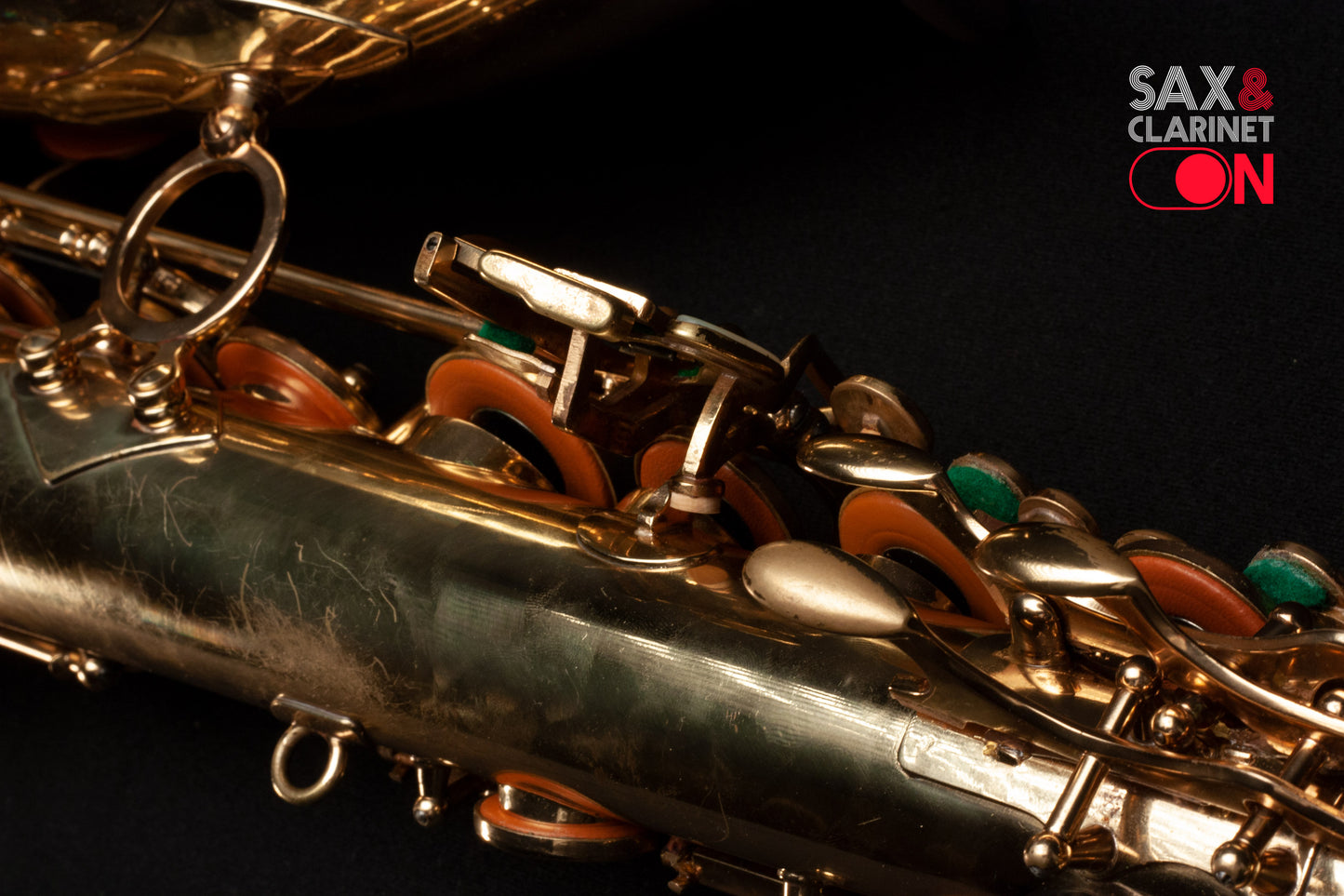 Mark VII gold lacquer tenor saxophone 285xxx