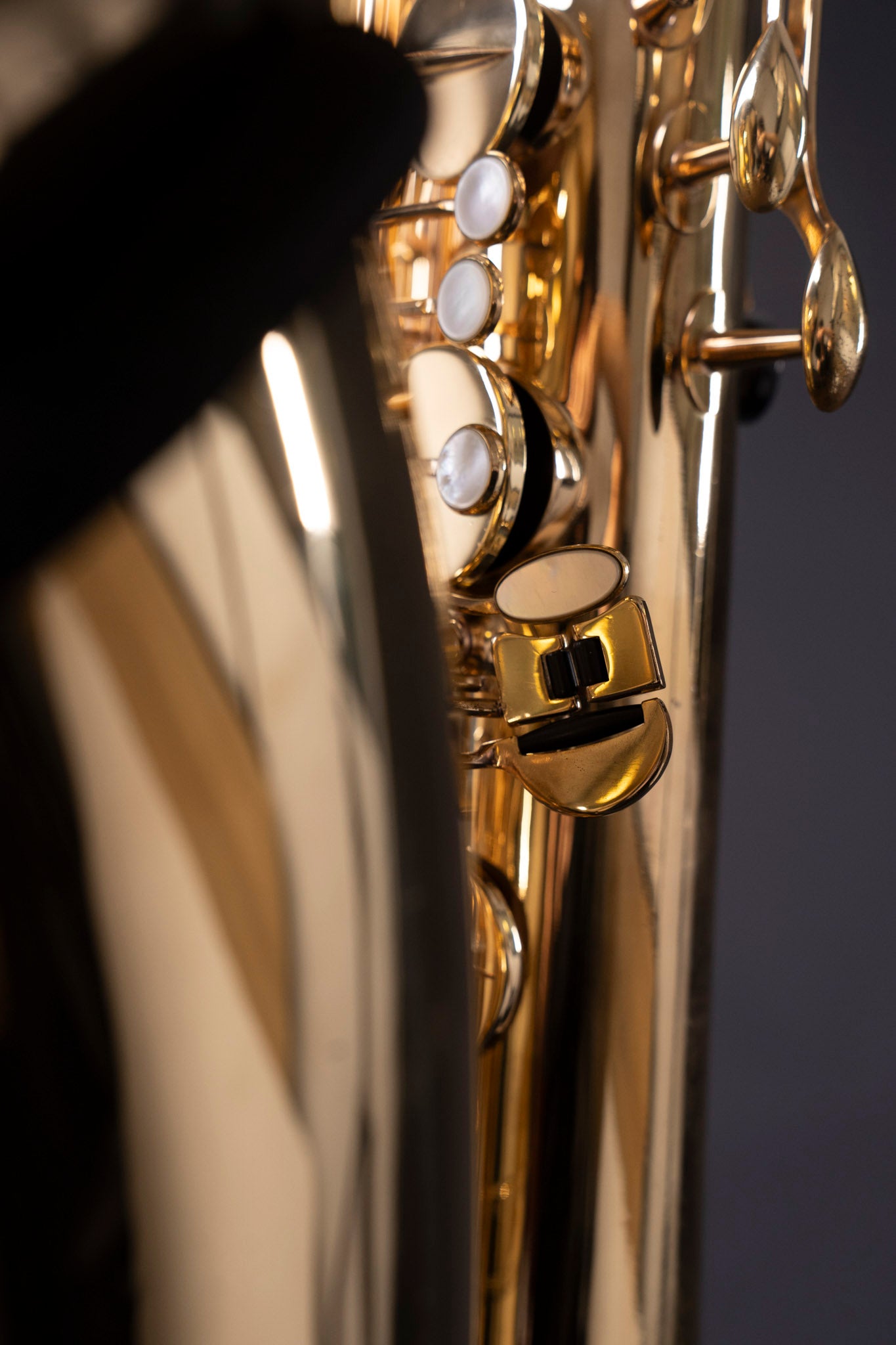 Mark VI bass saxophone n°284491 from 1978 - ReWIND