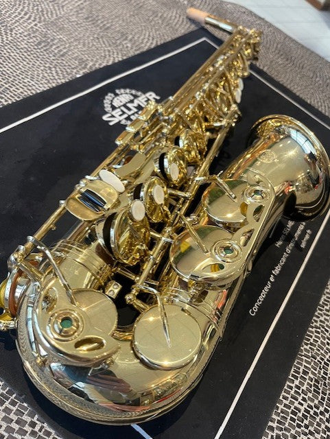 Saxophone Alto SELMER Serie III (2005), n° 676731, verni